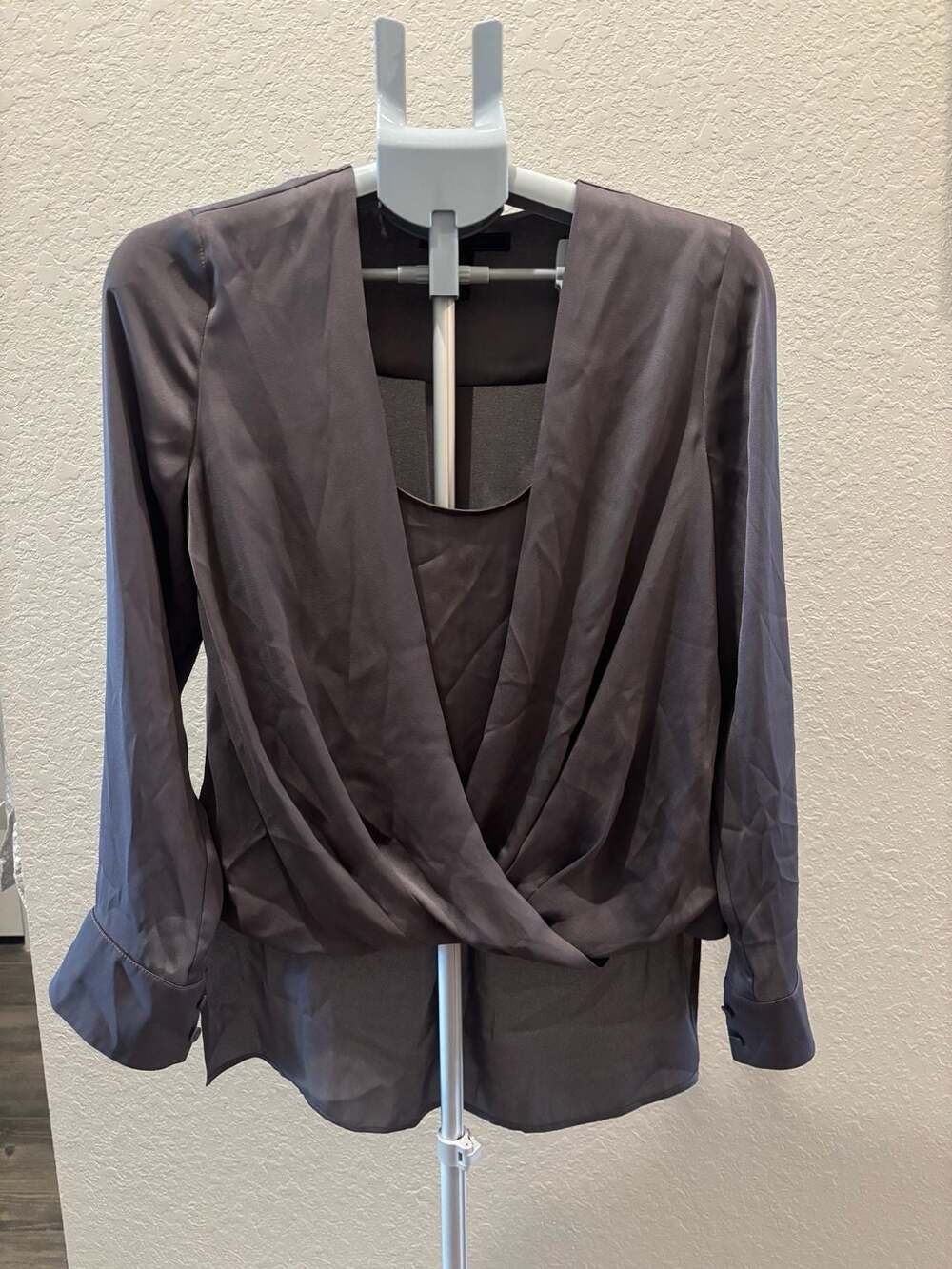 BCBGMAXAZRIA Gray Satin Long Sleeve High-Low Faux Wrap Blouse